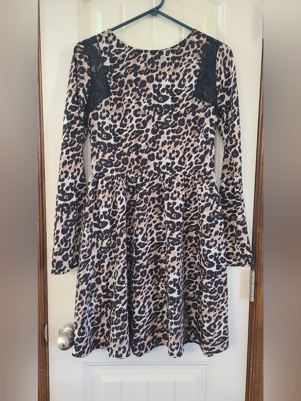 Xhilaration Leopard Print Long Sleeve Dress in Black and Tan Size M